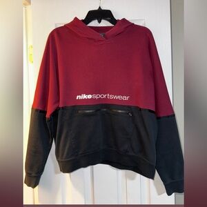 Nike sportswear cropped pull over